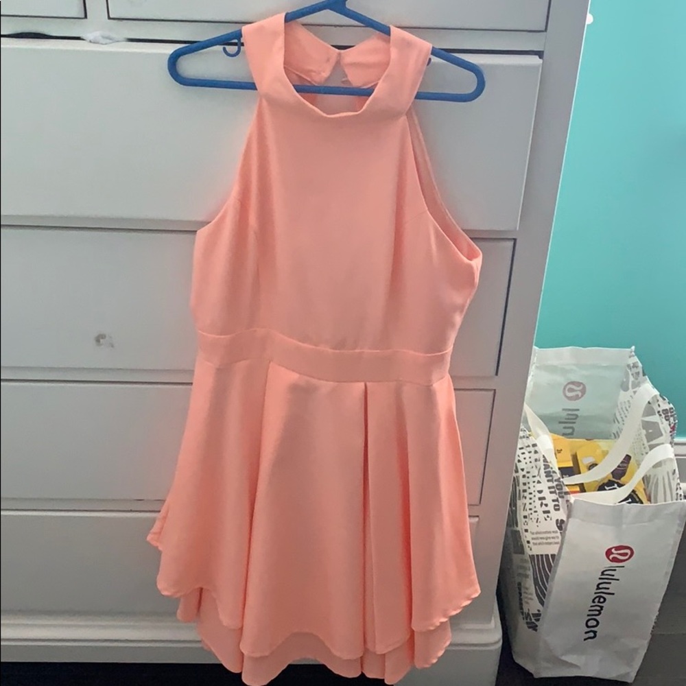 Coral lulus dress